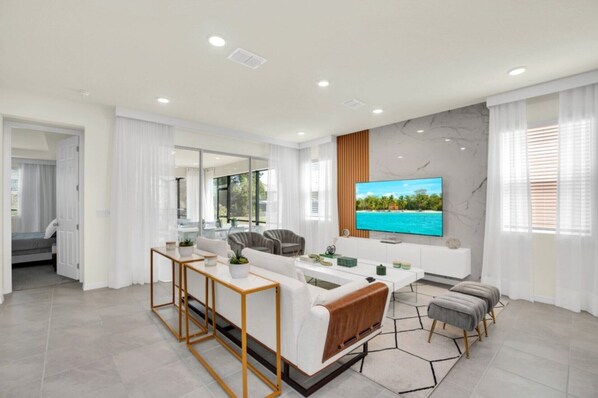 TV - Enjoy a Holiday of a Lifetime in a Luxury Villa on Solara Resort, Orlando Villa 6354 (Orlando)