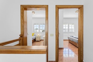 3 bedrooms, iron/ironing board, free WiFi, bed sheets - Casa Merlín | Holiday Home in Lanzarote - Spain (Playa Honda)