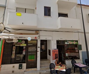 Exterior - Cozy brand-new apartment in the heart of Albufeira, three minutes from the beach (Albufeira)