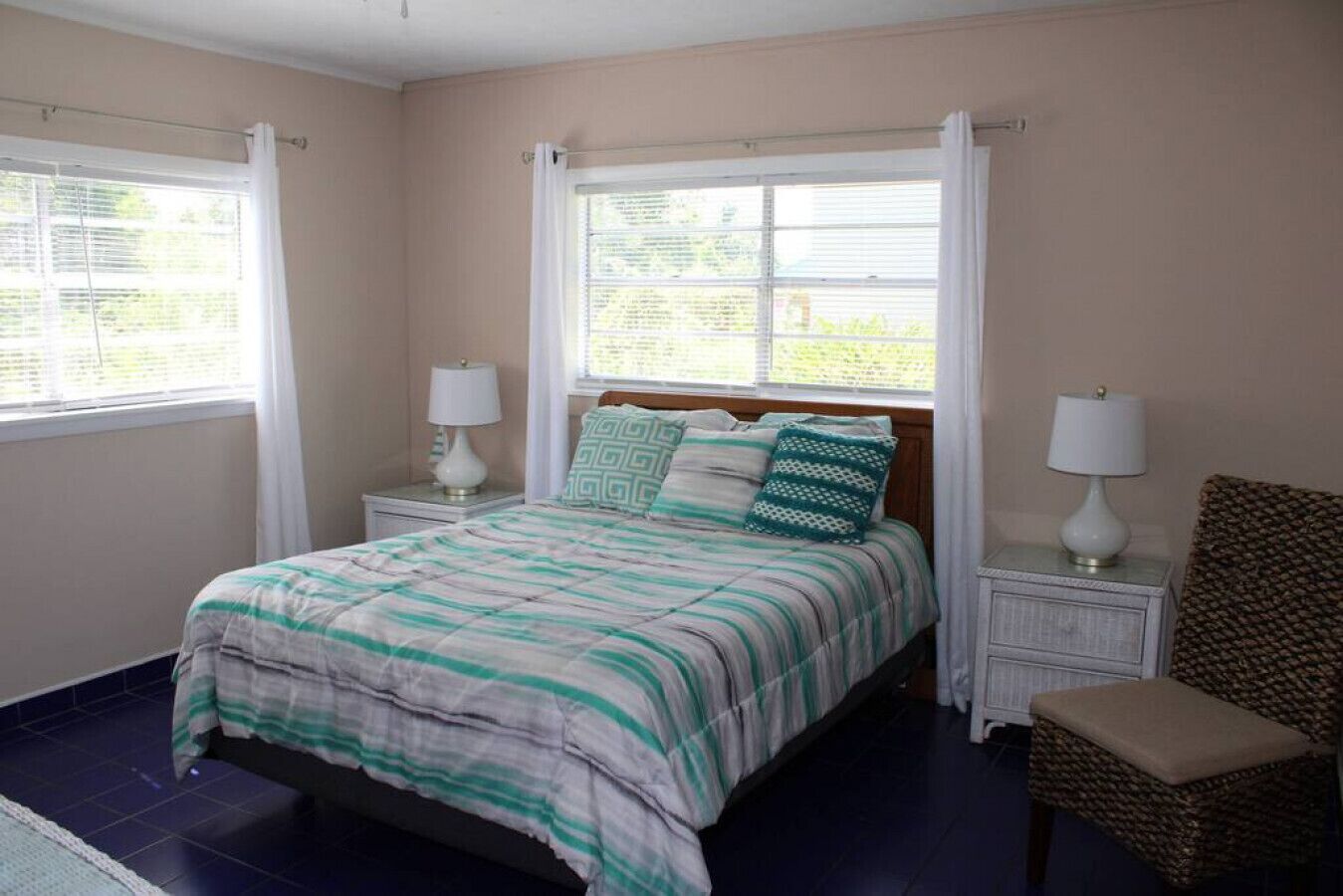 2 chambres, bureau, fer et planche à repasser, Wi-Fi gratuit