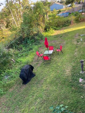 تناول الطعام بالخارج