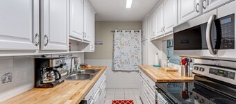 Sunnyside Bay · Pet friendly Sunnyside Bay