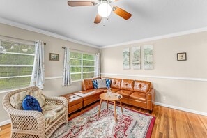 Televisio, pöytätennispöytä