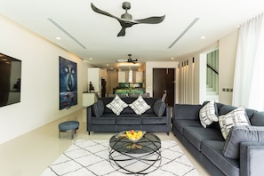 Living area - Attractive SeaView 4br Private PoolVilla (Rawai)