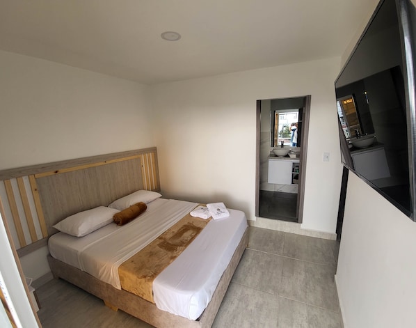 Elite Room | Individually decorated, individually furnished, free WiFi
