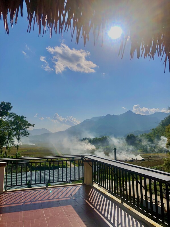 Exterior - Homestay An Huy Mai Châu (Mai Chau)