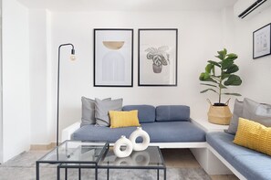 Classic Apartment | Living area