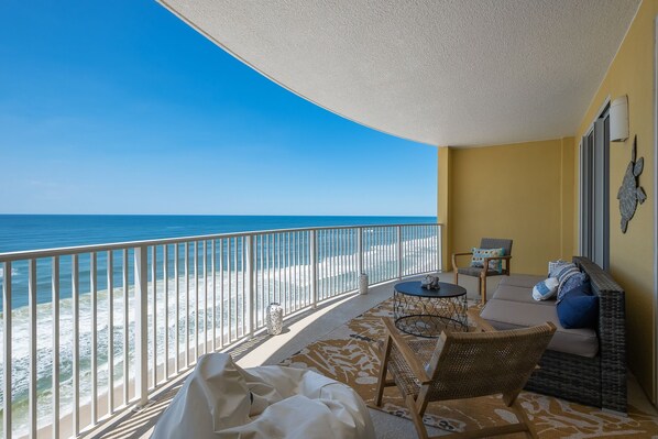 Property grounds - "Emerald Isle" | Beachfront | Amazing beach views | Heated Community Pool| Fitness center (Panama City Beach)