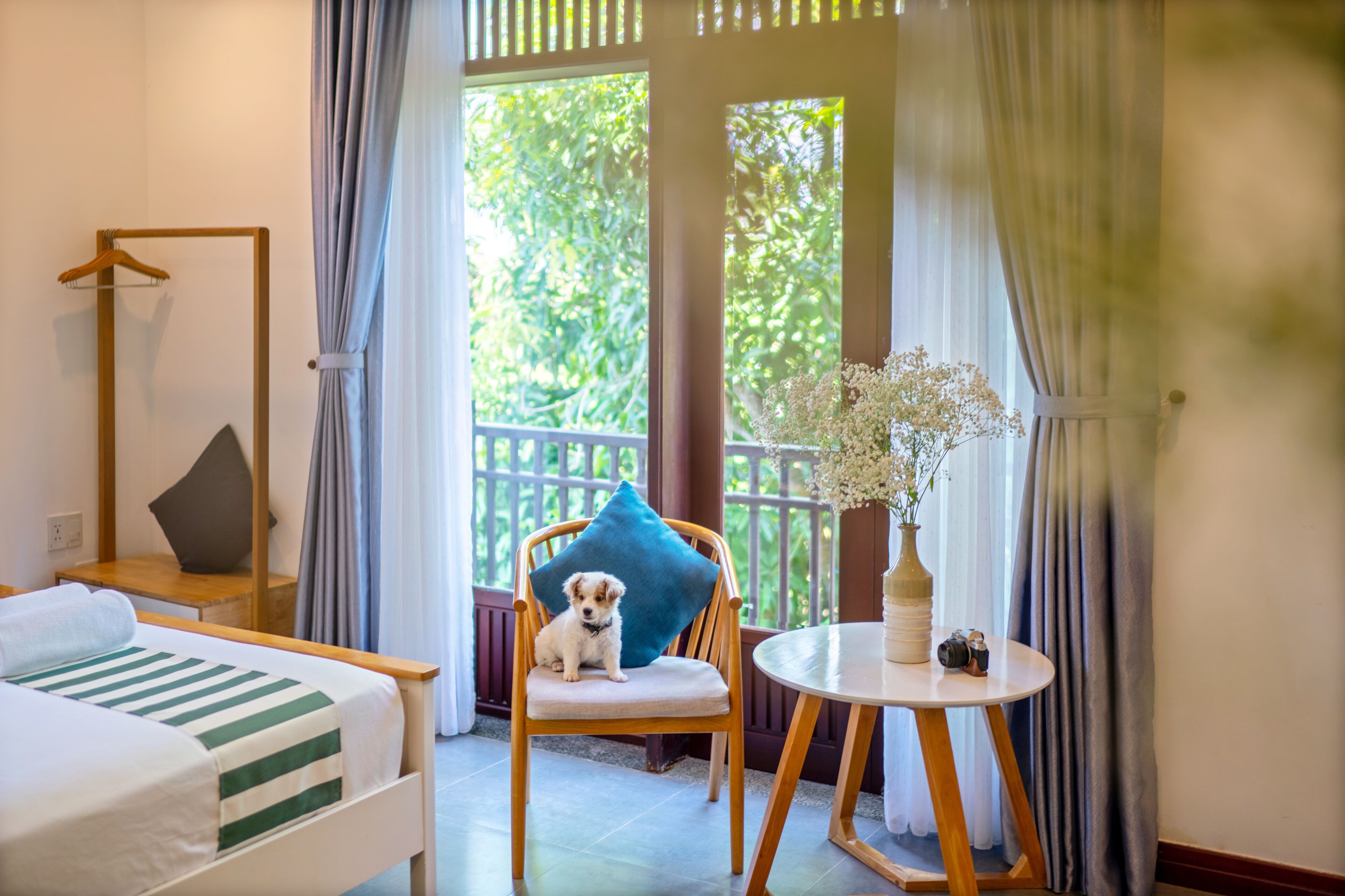 7 bedrooms, iron/ironing board, travel crib, free WiFi