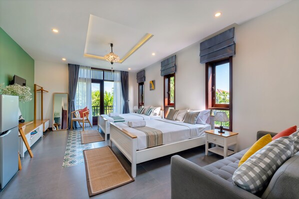 7 chambres, fer et planche à repasser, lit de bébé portatif