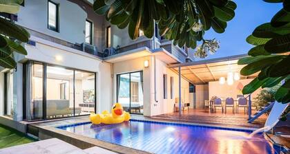Natcha Pool Villa by Warin