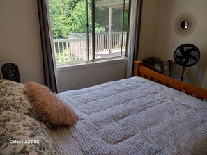 4 sovrum, strykjärn/strykbräda och sängkläder