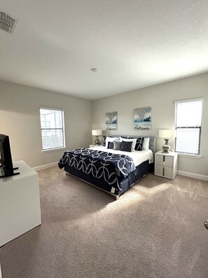 4 Schlafzimmer, Reisekinderbett, kostenloses WLAN, Bettwäsche