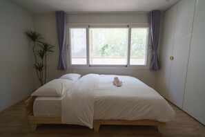 2 bedrooms, desk, iron/ironing board, WiFi - Windmill House | Your home away from home 2BR (Daegu)