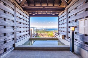 Hot springs - Nanki shirahama View point (Shirahama)