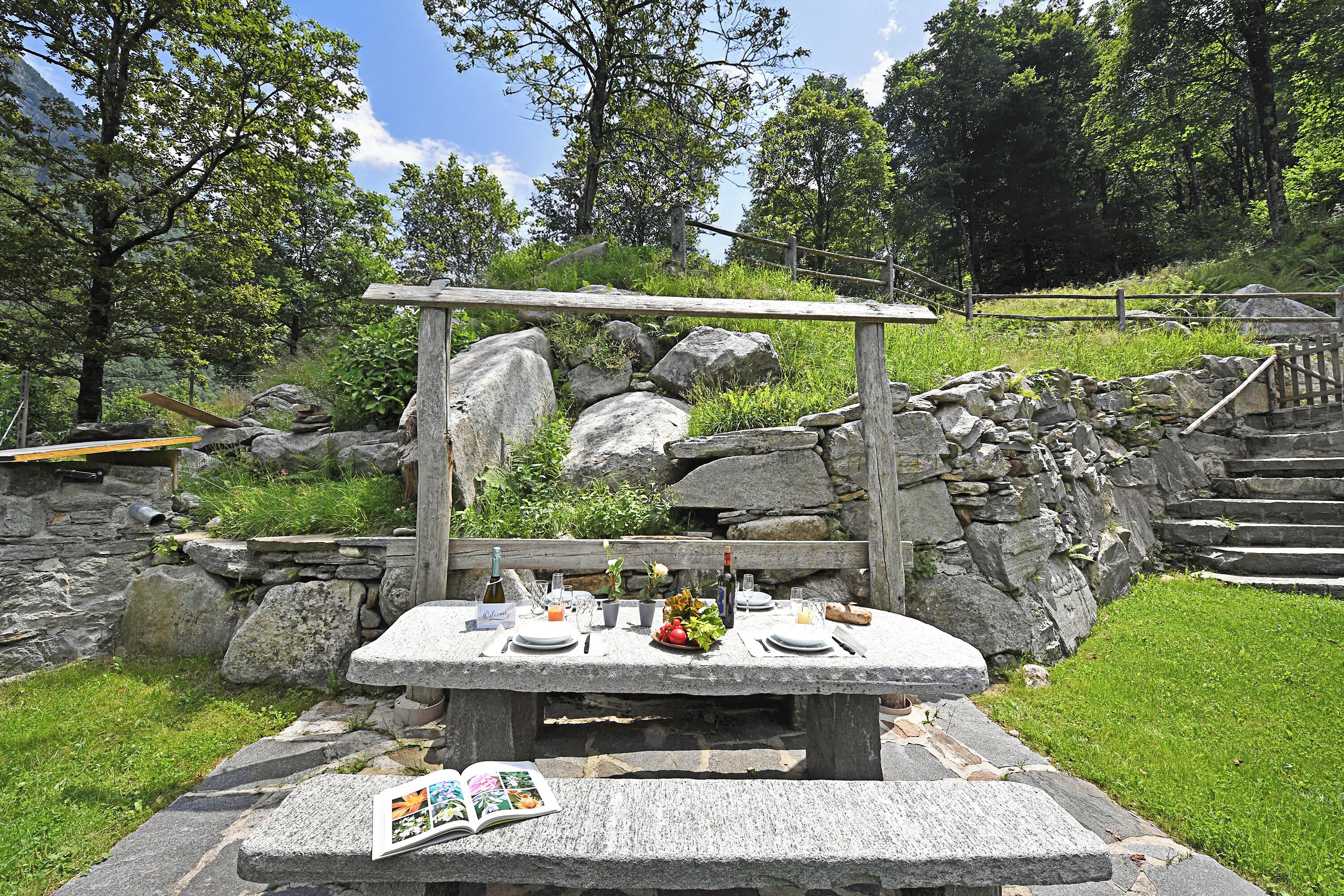 Khu ẩm thực ngoài trời