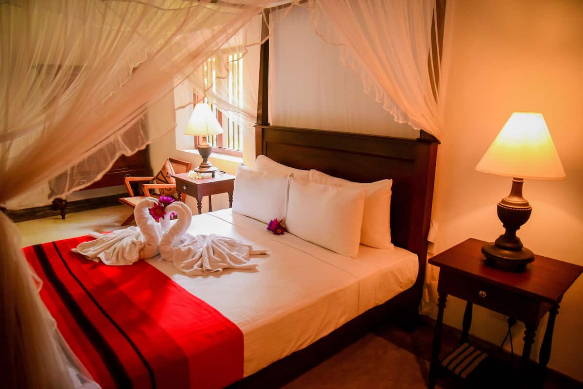 Deluxe kamer, 1 queensize bed | 1 slaapkamer, een kluis op de kamer, individueel gemeubileerd