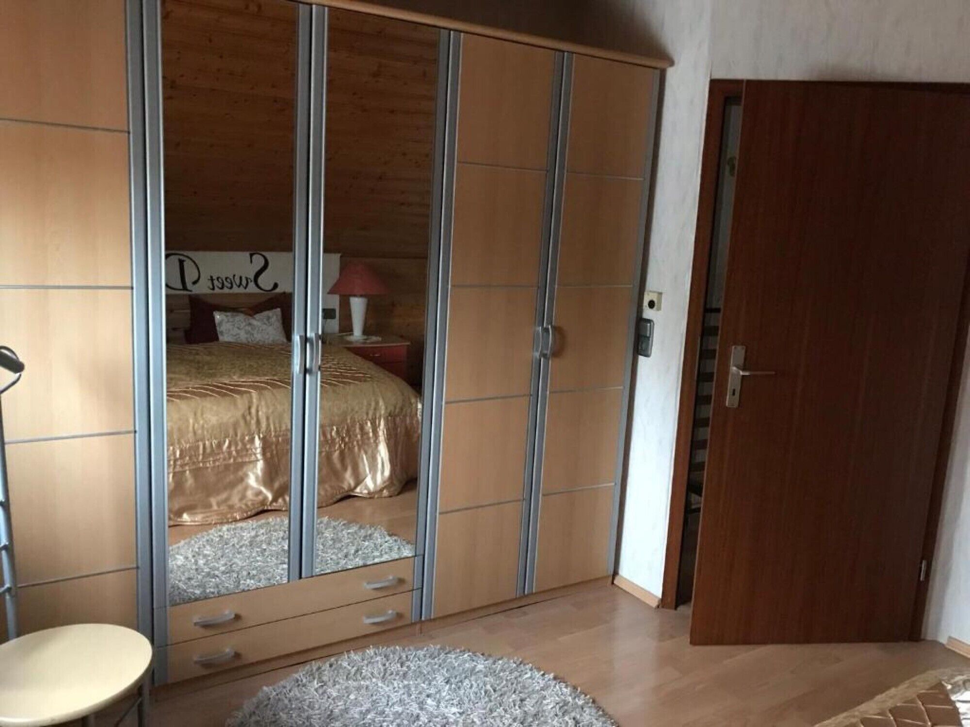 1 soverom, strykejern/-brett, wi-fi (inkludert) og sengetøy