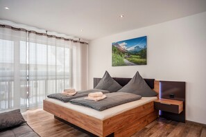 1 quarto, Wi-Fi de cortesia, roupa de cama