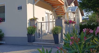 Ferienwohnung 'Apart Bergtraum Ried - Typ 2' mit Bergblick, Gartenzugang und WLAN