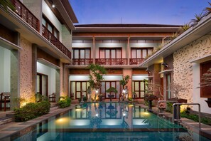 Outdoor pool - Jineswari Kuta (Kuta)