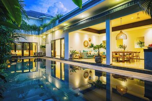 Familienvilla, 3 Schlafzimmer, eigener Pool, Gartenblick | 3 Schlafzimmer, Betten mit Memory-Foam-Matratzen