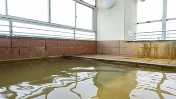 Sauna, hot springs/mineral springs