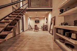 Standard Loft | 1 bedroom, laptop workspace, iron/ironing board, free WiFi