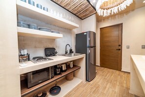 Deluxe Loft | Private kitchen | Full-size fridge, microwave, stovetop, electric kettle - The Teodoro (Tulum)