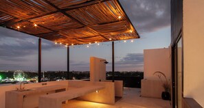 Outdoor dining - The Teodoro (Tulum)