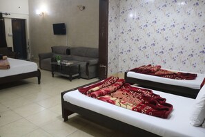 Vierbettzimmer | 1 Schlafzimmer, kostenloses WLAN