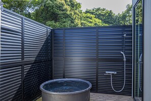 Basic Villa, 2 Single Beds | Bathroom