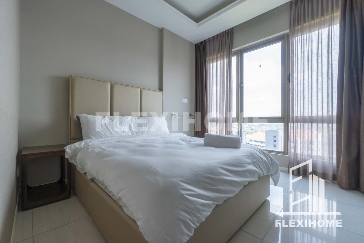 Suite monolocale Comfort, 1 letto queen, non fumatori, vasca da bagno | Con stile personalizzato, con arredamento individuale, una scrivania