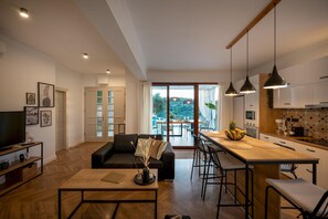 Villa | 4 bedrooms, free cots/infant beds - Canyon 1 Elegant Villa (Rethymno)