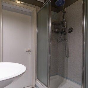 House | 2 bedrooms - Castiglione 49 in Bologna (Bologna)