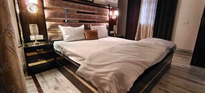 4 camere, Wi-Fi, lenzuola