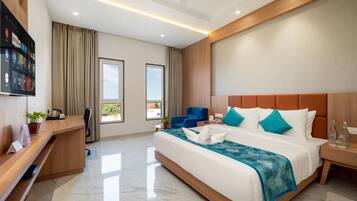 Deluxe Room King Bed | Skrivbord, gratis wi-fi och sängkläder