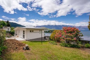 Exterior - Glasgows Hillcrest Lodge (Queenstown)