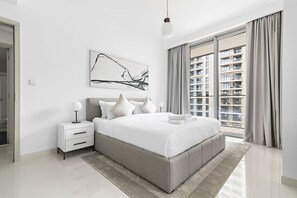 Luxury Apartment - StoneTree - Luxurious 1 BR with Private Beach Access (Dubai)