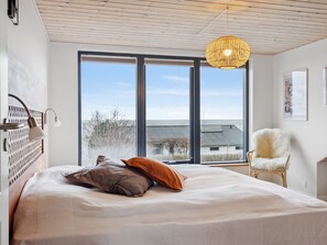 5 bedrooms, WiFi