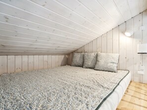 2 bedrooms, Internet