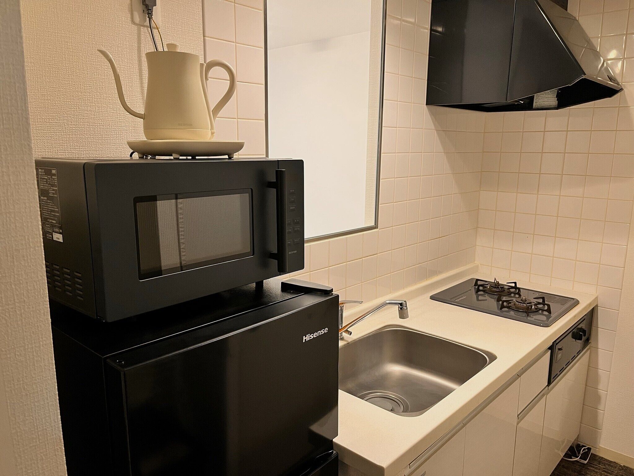 ダブルルーム | 専用キッチン | 大型冷蔵庫、電子レンジ、コンロ、電気ポット