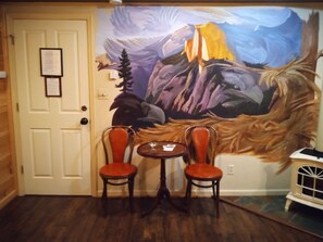 Deluxe Room, 1 Queen Bed, Balcony, Mountain View | 1 bedroom, soundproofing, iron/ironing board, free WiFi - All Season's Groveland Inn  (Groveland)