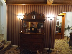 Reception - All Season's Groveland Inn  (Groveland)