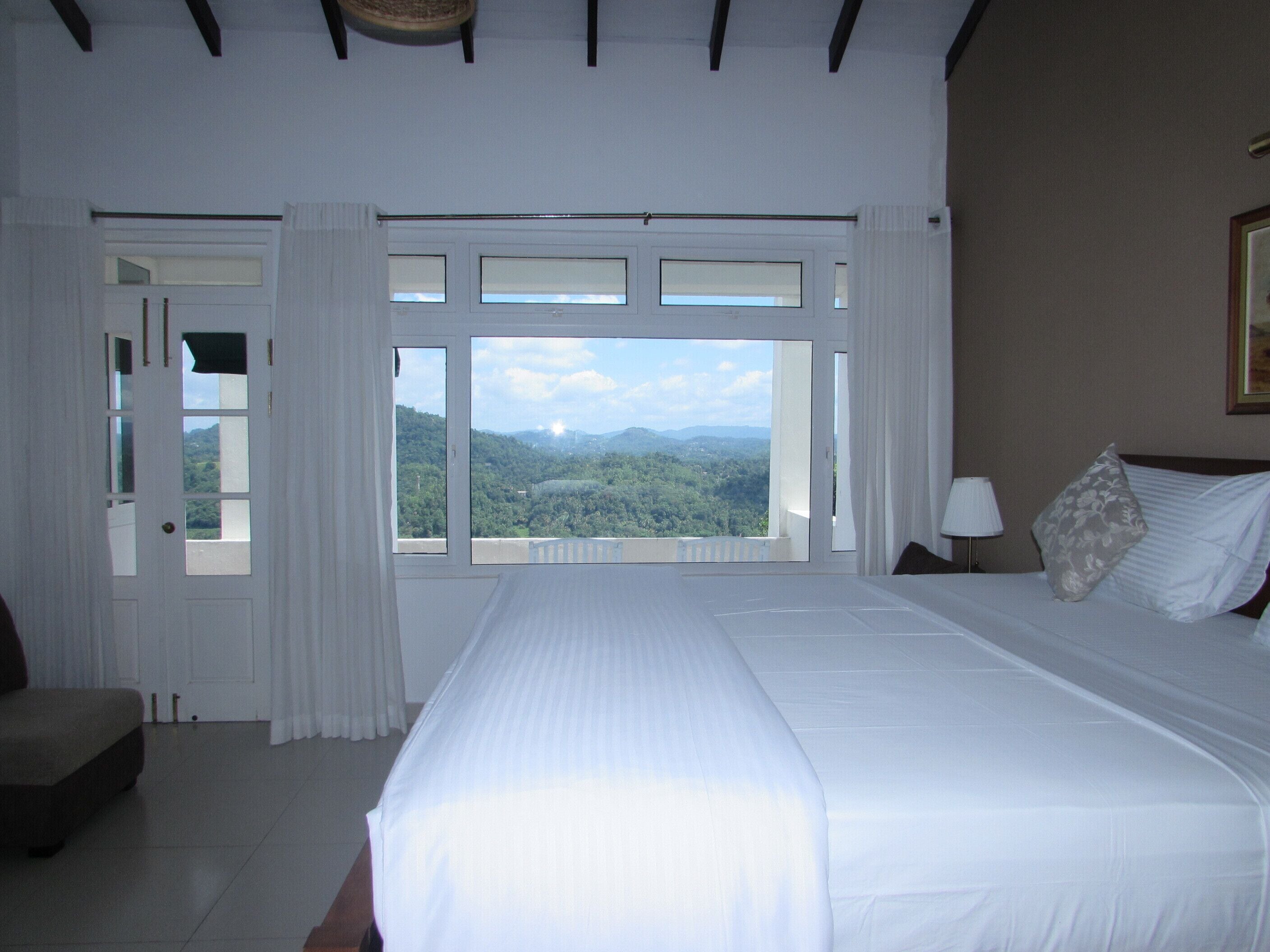 Quarto casal luxo | Cofres nos quartos, quartos à prova de som