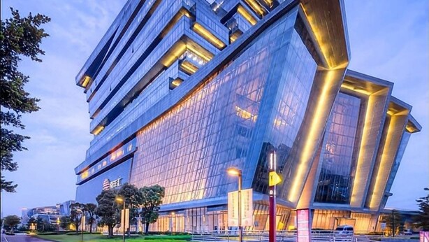Shopping mall - Yee Wo Hotel (Guangzhou)