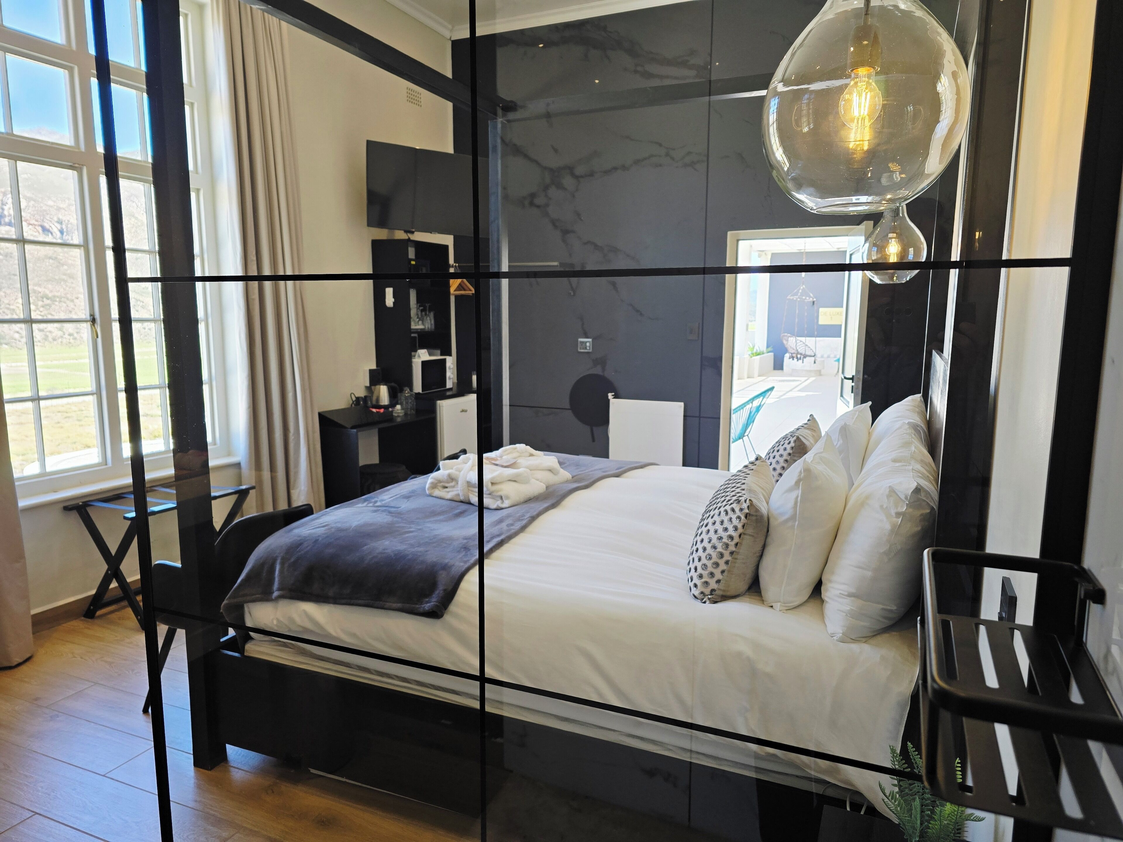 Tempur-Pedic beds, minibar, in-room safe, individually decorated