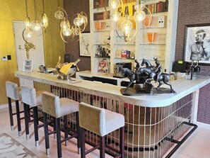 Bar (on property) - Maison Pjure Boutique Hotel & Spa ( Adults Only ) (Montagu)