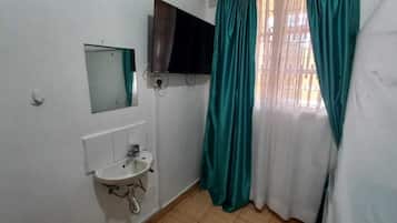 Dusche, Handtücher, Seife, Toilettenpapier