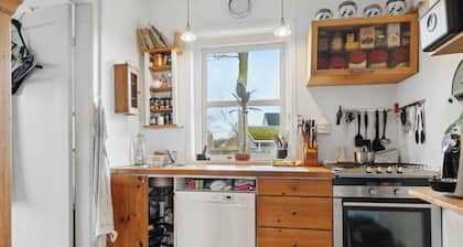 Cozy, old cottage in Asaa
